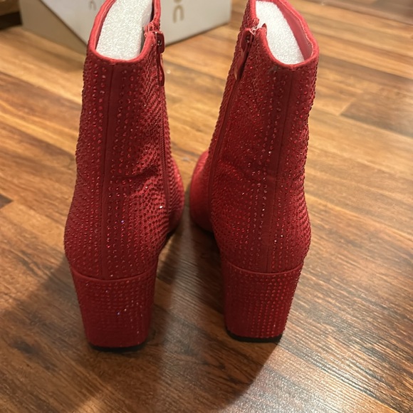 HESTER-15 Red TOP MODA - Picture 3 of 3